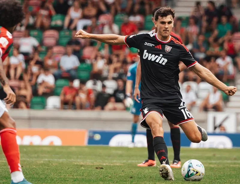 Phong độ Casa Pia vs Benfica khá chênh lệch