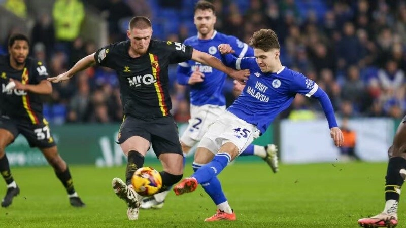 QPR gặp khó trước Cardiff