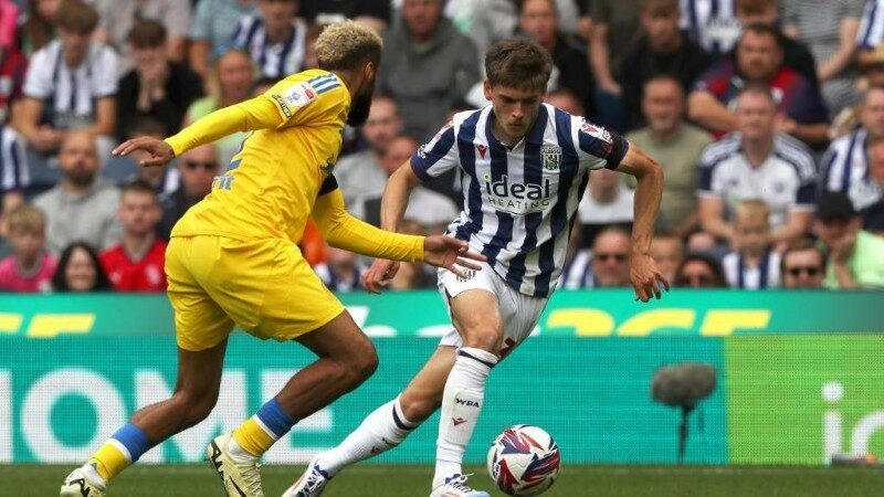 West Brom gặp thách thức trước Charlton